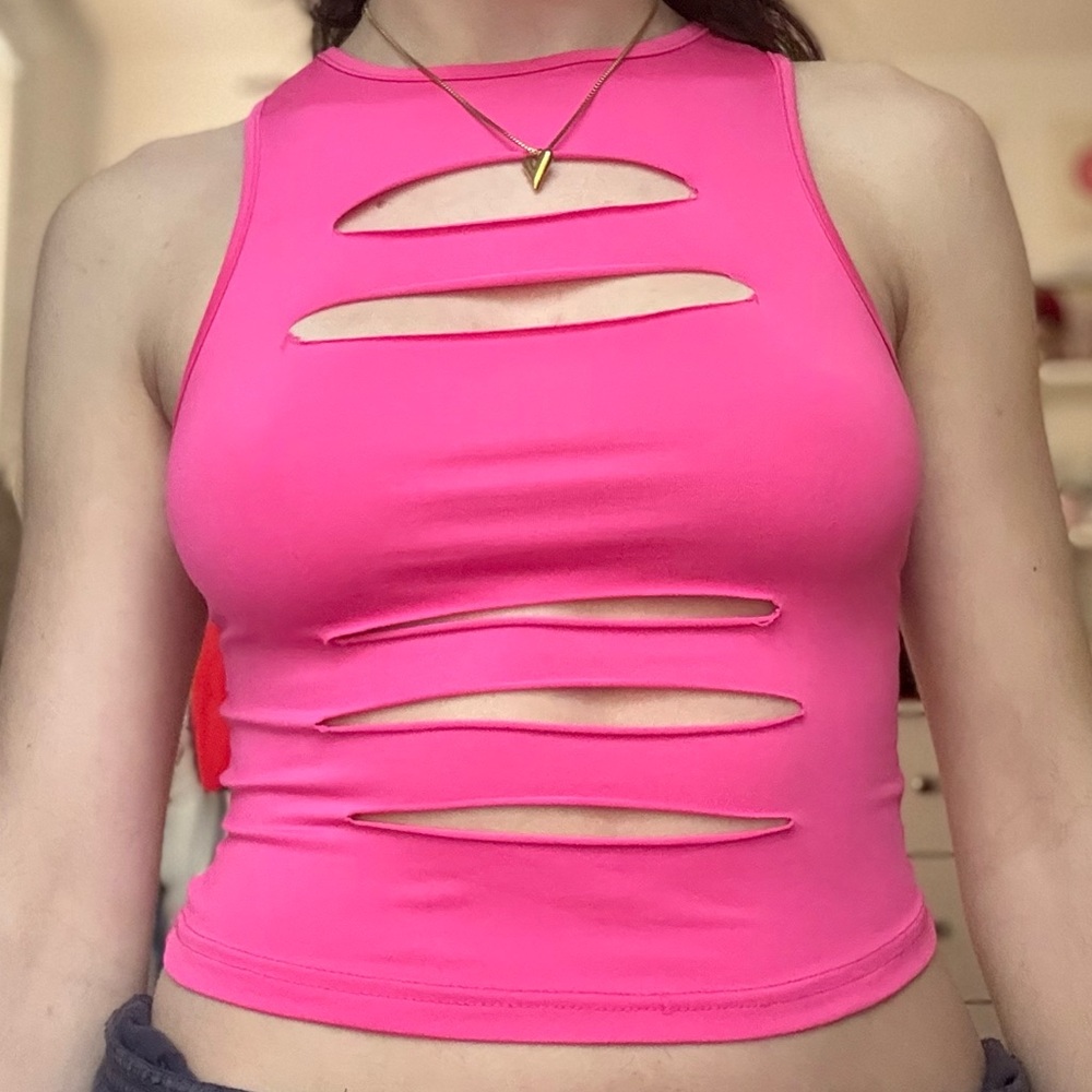 SHEIN Pink Cut-Out Crop Tank Top